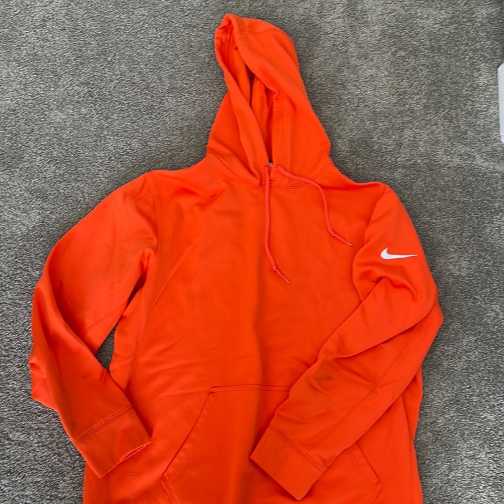 Nike therma-fit hoodie